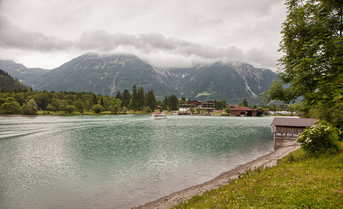 Schiffahrt am Heiterwanger See - Sommerurlaub in Tirol