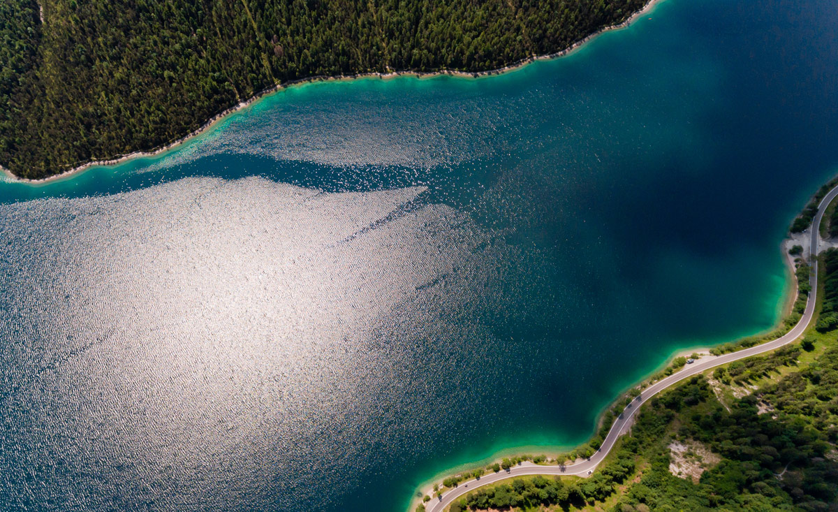 Der Plansee für Ihren Badeurlaub in Tirol in Österreich